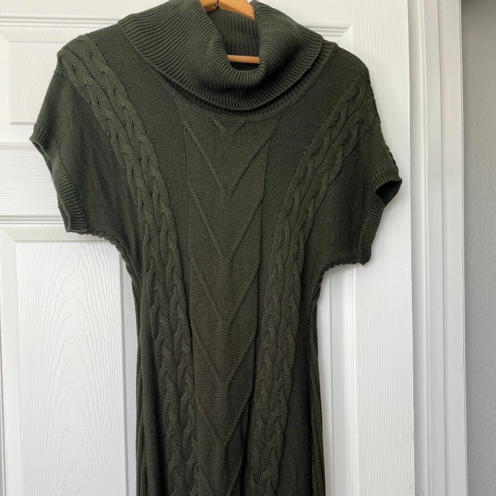 Knee length Calvin Klein sweater dress